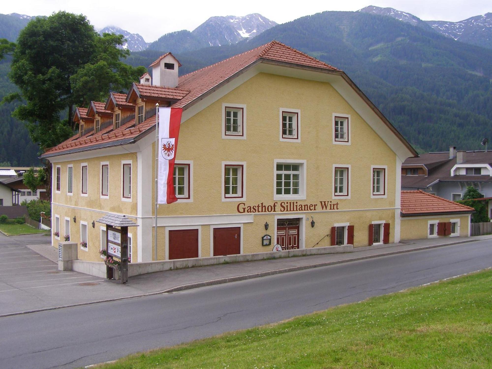 Hotel Gasthof Sillianer Wirt Exterior foto